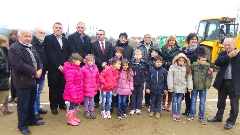 Uvećaj Drzavni sekretar u poseti Vladicinom Hanu