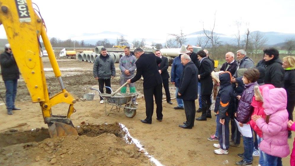 Uvećaj Drzavni sekretar u poseti Vladicinom Hanu